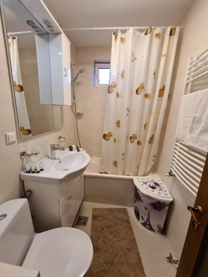 Apartament Bogdan Гура Хуморулуй Екстериор снимка