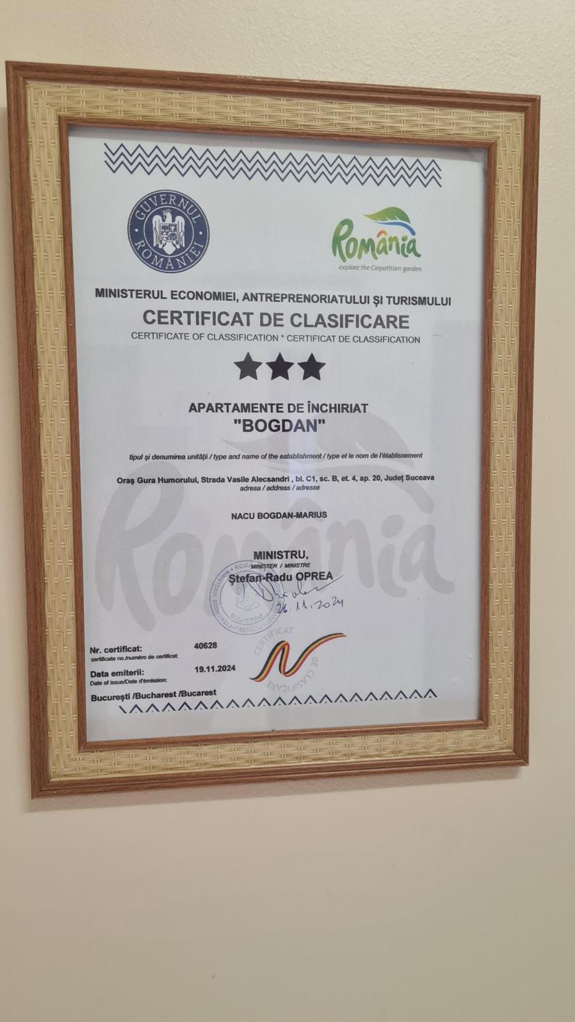 Apartament Bogdan Гура Хуморулуй Екстериор снимка